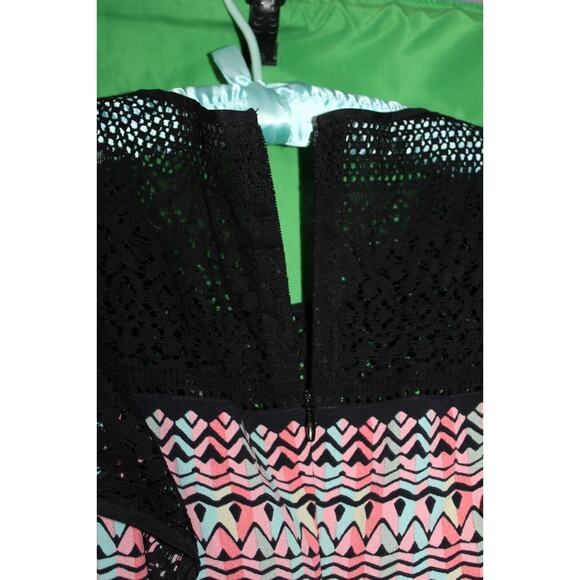 BCBG Max Azria Petites Small Roxine Short Sleeve Back Zip Sheath Dress With Tags - Picture 6 of 7